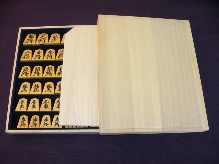 トウシン 出品代行 天一作静書薩摩黄楊柾彫将棋駒 囲碁 将棋