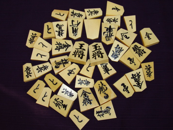 【流】本象牙彫刻 将棋駒 重量216g ZWA136 流本象牙彫刻 将棋駒 重量216g ZWA136