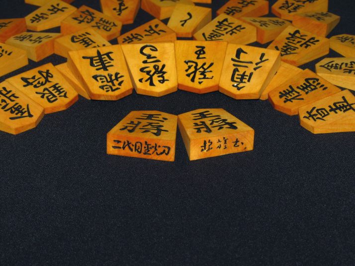 ☆二代目金光作 大和駒元祖名人三河金光翁「手彫御将棋駒」共箱☆黄楊 
